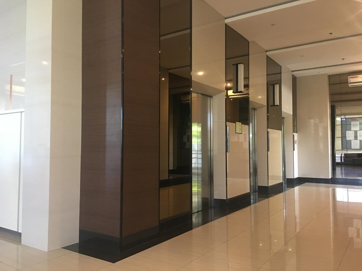 Centrio Tower Beside Ayala Studio Unit -15 Cagayan de Oro Exterior photo